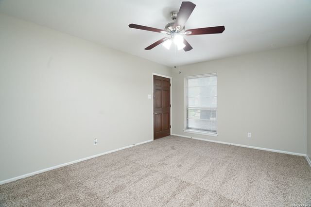 7019 GREENBERRY DR, San Antonio, TX 78227