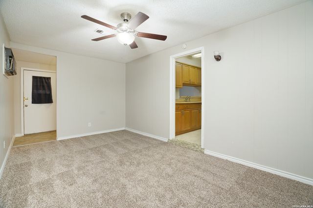 7019 GREENBERRY DR, San Antonio, TX 78227