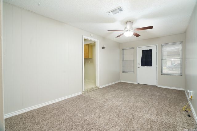 7019 GREENBERRY DR, San Antonio, TX 78227