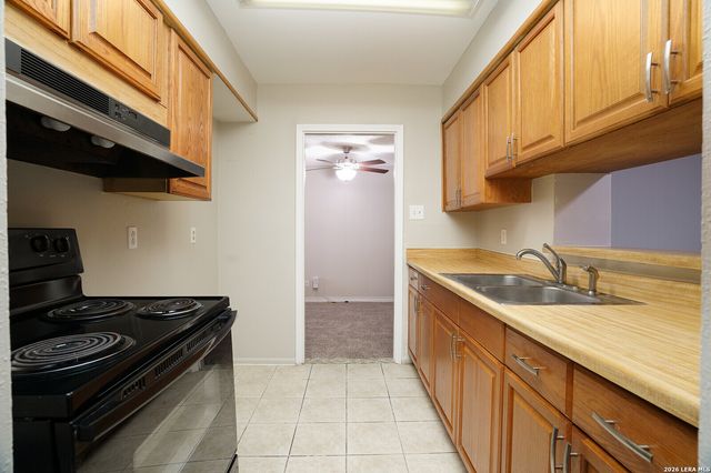 7019 GREENBERRY DR, San Antonio, TX 78227
