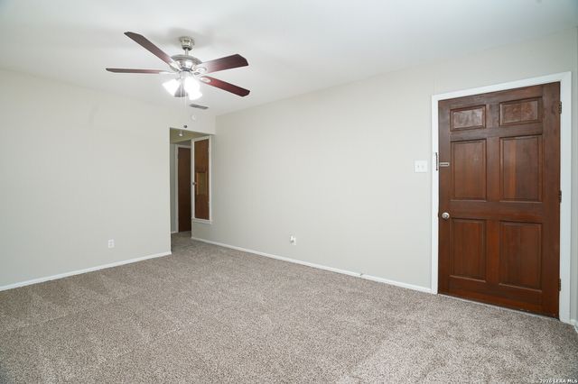 7019 GREENBERRY DR, San Antonio, TX 78227