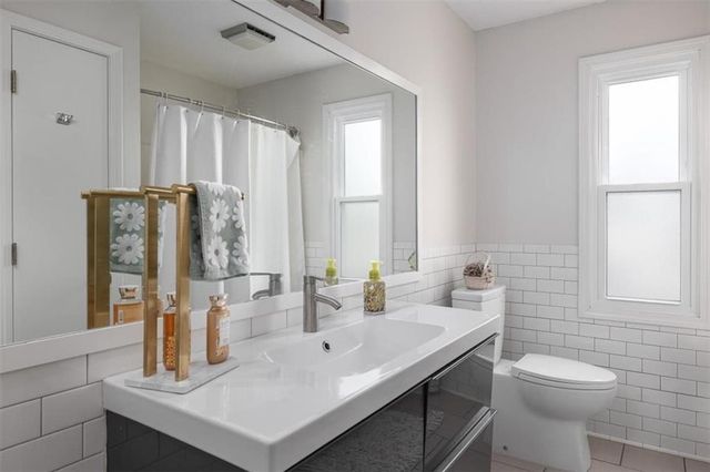 907 Andover Street, Lawrence, KS 66049