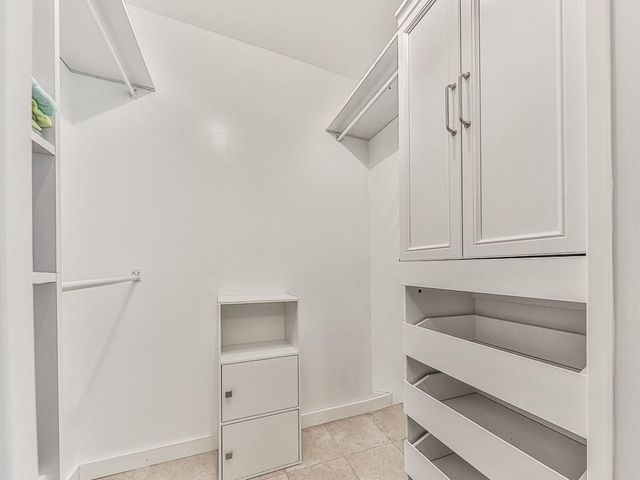 268 N Briar Ridge, Woodstock, GA 30189