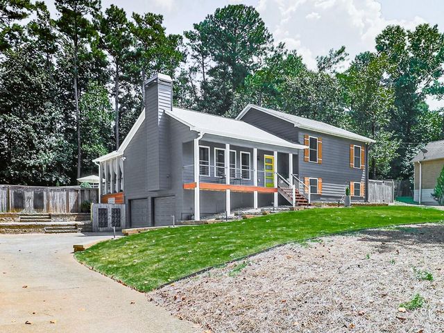 268 N Briar Ridge, Woodstock, GA 30189