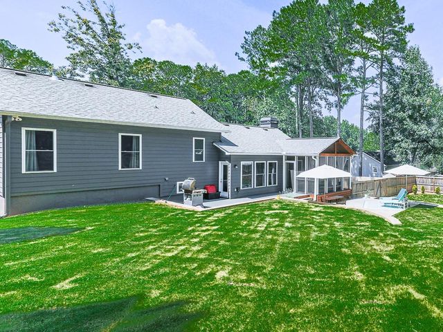268 N Briar Ridge, Woodstock, GA 30189