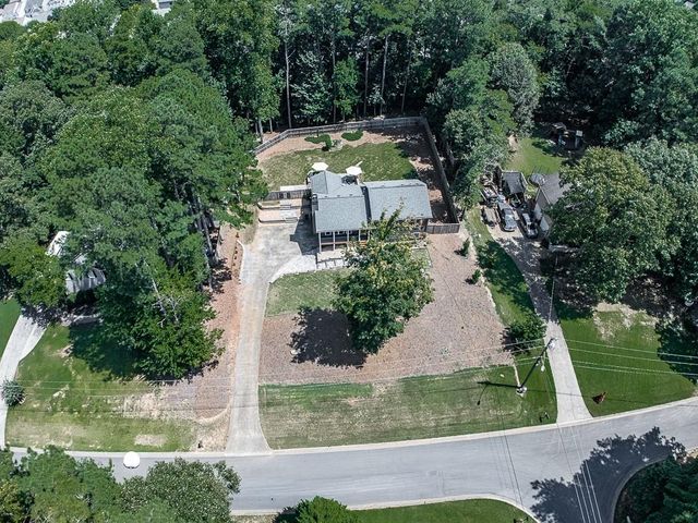 268 N Briar Ridge, Woodstock, GA 30189