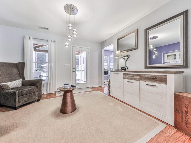 268 N Briar Ridge, Woodstock, GA 30189