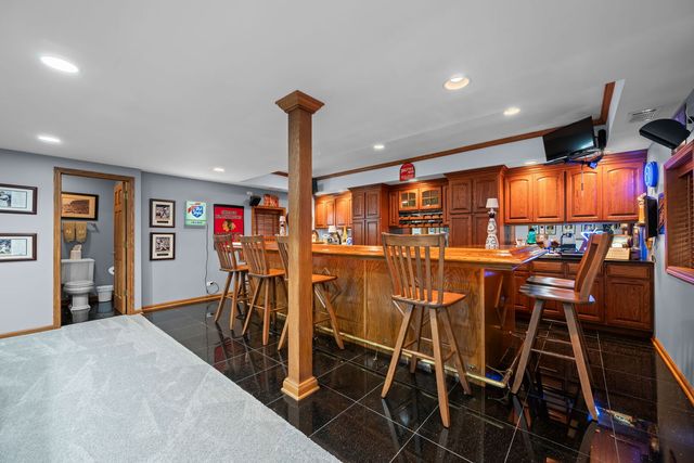 2733 N ELM Lane, Arlington Heights, IL 60004