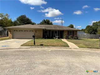 619 Jackson Street, Rockdale, TX 76567