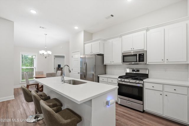 713 Tower Ridge Cove, Pearl, MS 39208