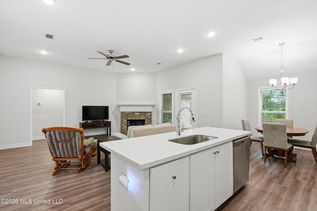 713 Tower Ridge Cove, Pearl, MS 39208