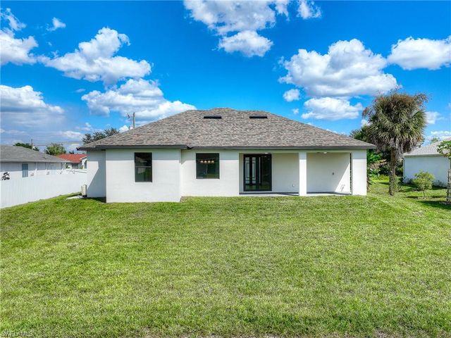 1019 Cedartree AVE, Lehigh Acres, FL 33971
