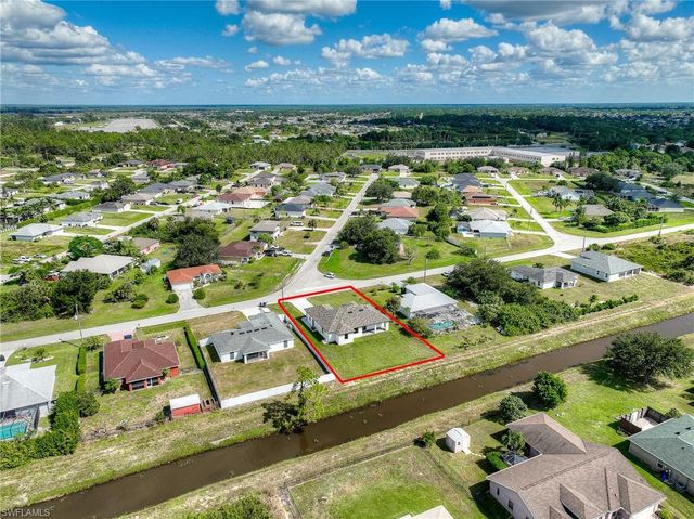 1019 Cedartree AVE, Lehigh Acres, FL 33971