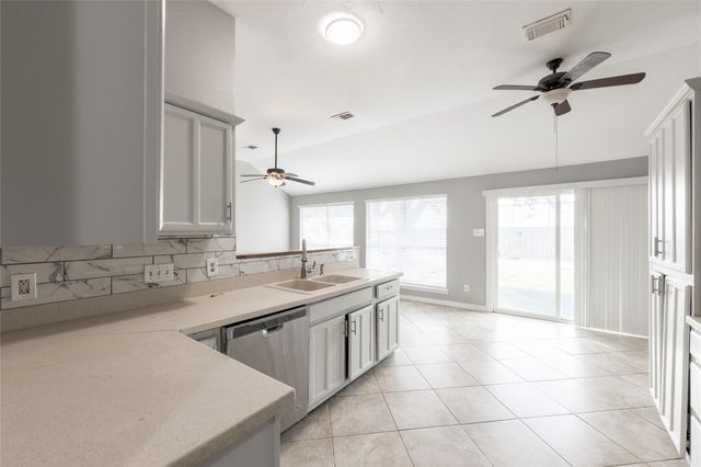 6307 Pleasant Stream Drive, Katy, TX 77449