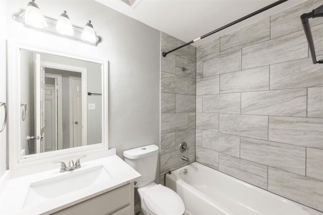 6307 Pleasant Stream Drive, Katy, TX 77449