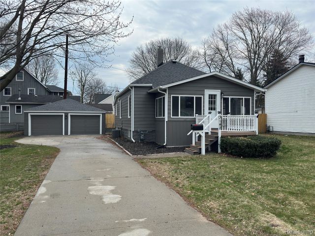 3142 Wright Street, Port Huron, MI 48060