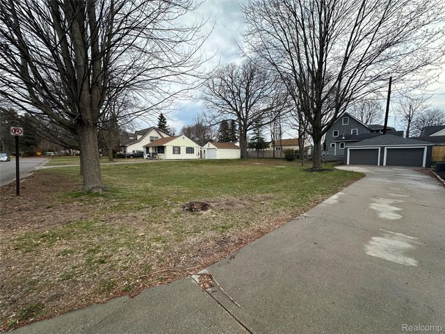 3142 Wright Street, Port Huron, MI 48060