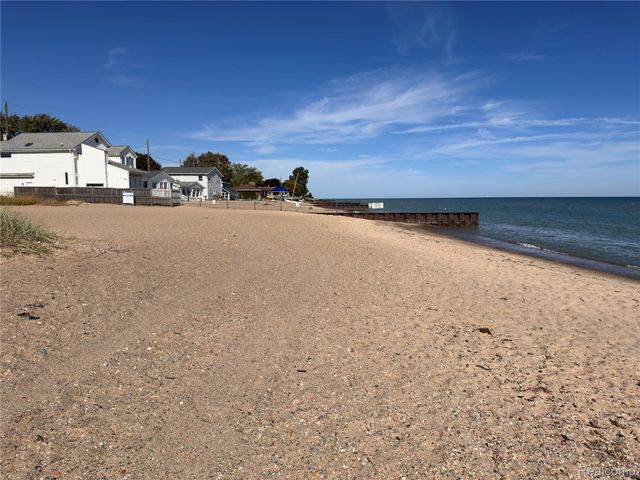 3142 Wright Street, Port Huron, MI 48060