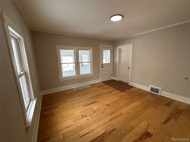 3142 Wright Street, Port Huron, MI 48060