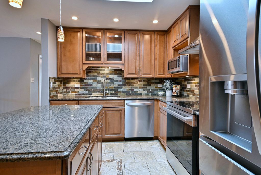 712 67th Street, Darien, IL 60561 — photo 4