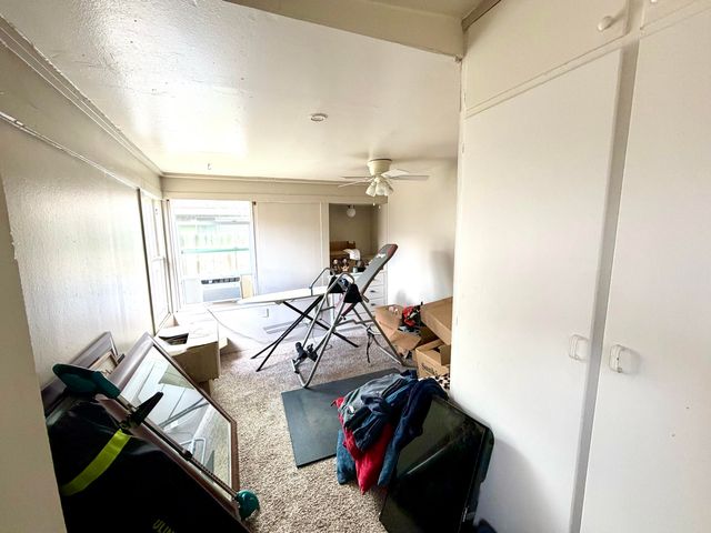 200 N B, Exeter, CA 93221