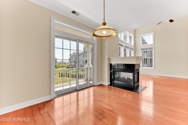 18 Skimmer Lane, Port Monmouth, NJ 07758