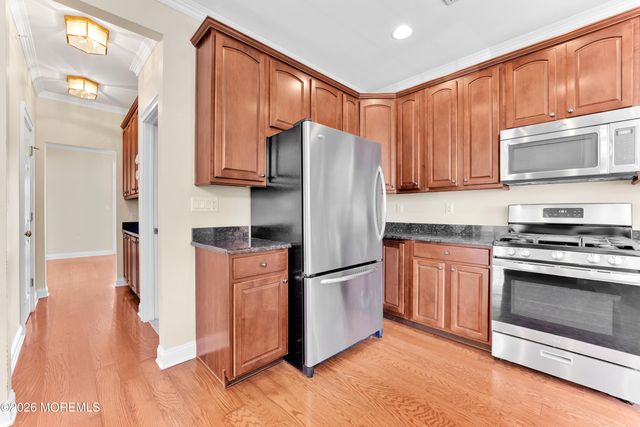 18 Skimmer Lane, Port Monmouth, NJ 07758