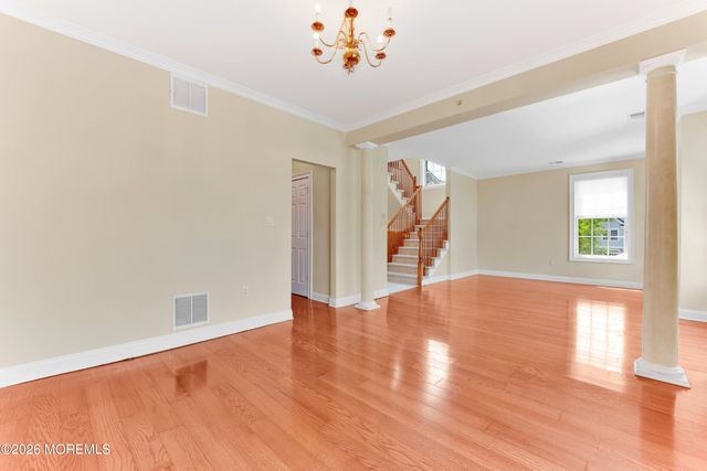 18 Skimmer Lane, Port Monmouth, NJ 07758