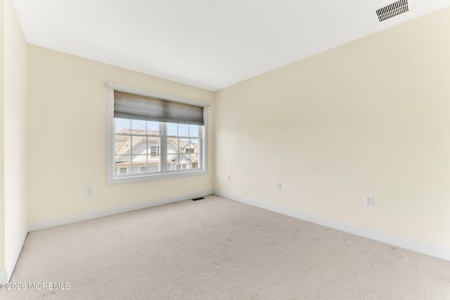 18 Skimmer Lane, Port Monmouth, NJ 07758