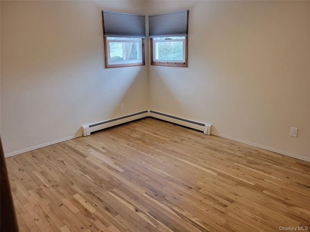 71 Cayuga Avenue, South Setauket, NY 11720