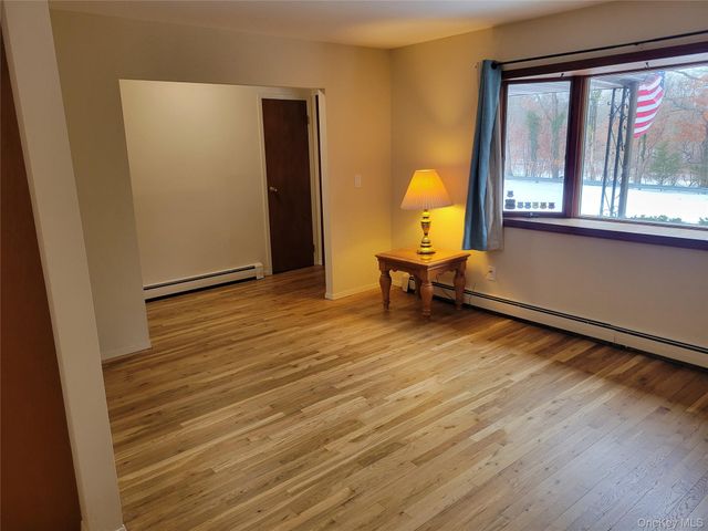 71 Cayuga Avenue, South Setauket, NY 11720