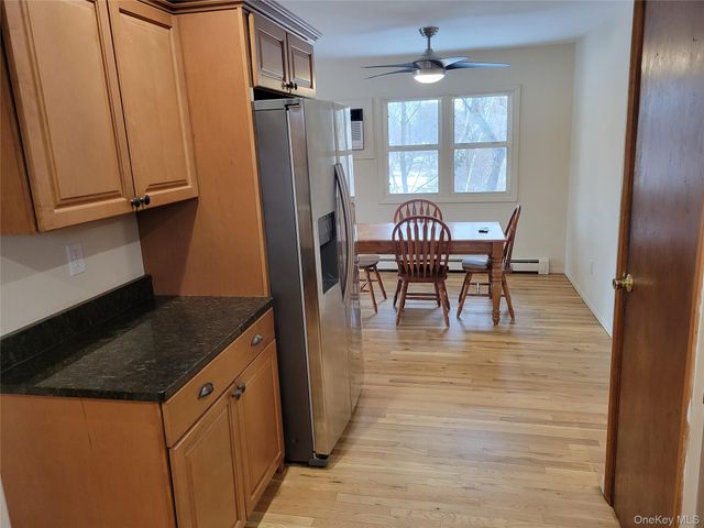 71 Cayuga Avenue, South Setauket, NY 11720