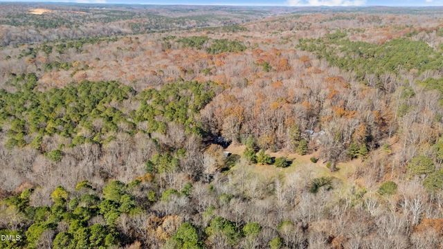 210 Anolis Lane, Pittsboro, NC 27312