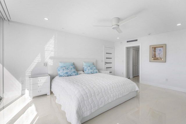 2780 S Ocean Boulevard 805, Palm Beach, FL 33480