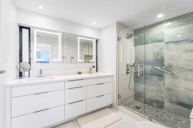 2780 S Ocean Boulevard 805, Palm Beach, FL 33480