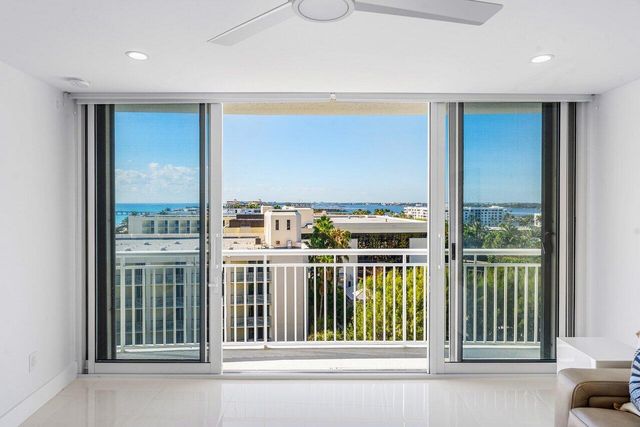 2780 S Ocean Boulevard 805, Palm Beach, FL 33480