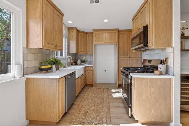 4104 Worthington Dr, North Highlands, CA 95660