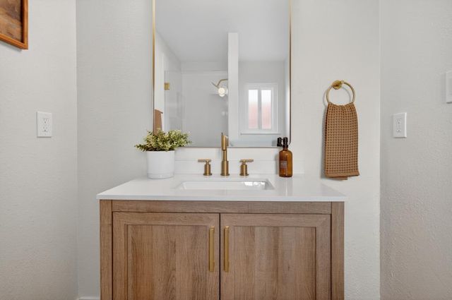 4104 Worthington Dr, North Highlands, CA 95660