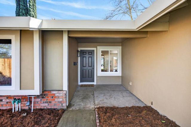 4104 Worthington Dr, North Highlands, CA 95660