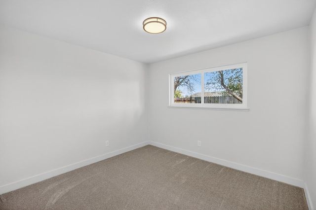 4104 Worthington Dr, North Highlands, CA 95660