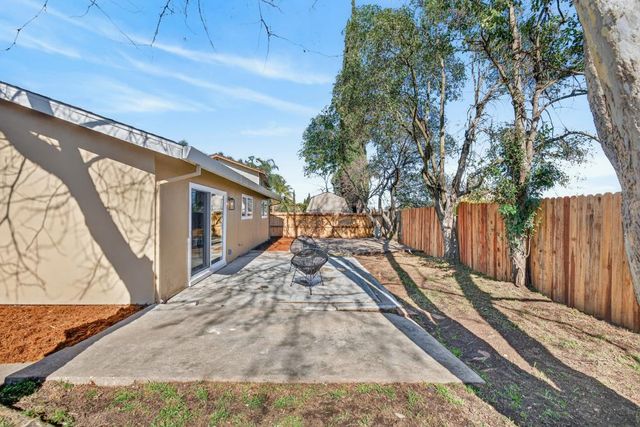 4104 Worthington Dr, North Highlands, CA 95660