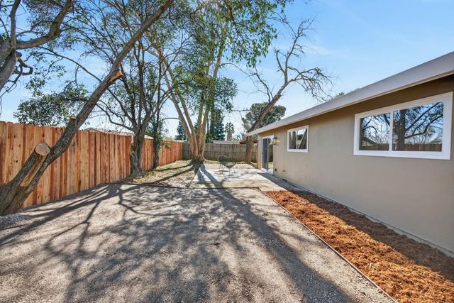 4104 Worthington Dr, North Highlands, CA 95660