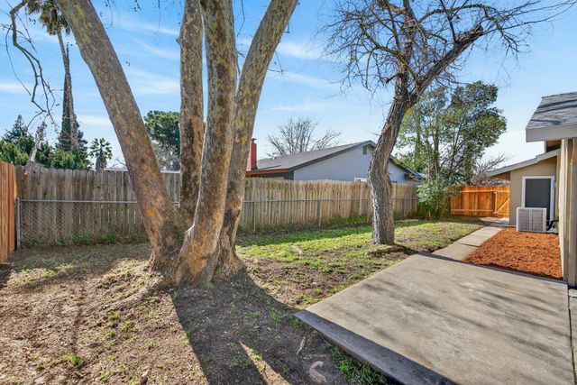 4104 Worthington Dr, North Highlands, CA 95660