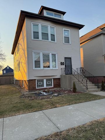 8556 S Muskegon Avenue, Chicago, IL 60617