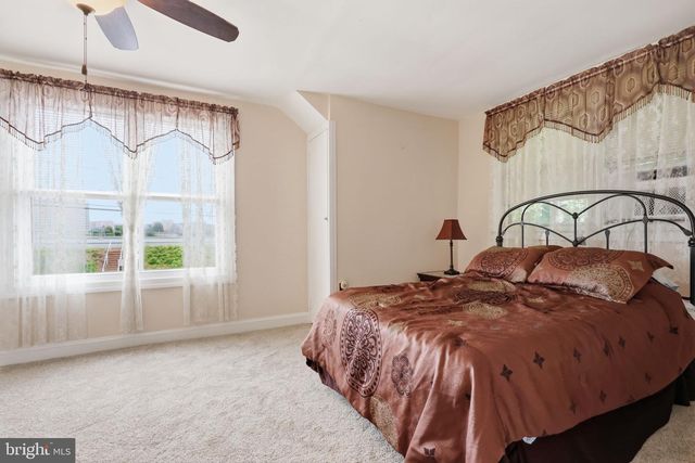 79 PARK AVE, Morrisville, PA 19067