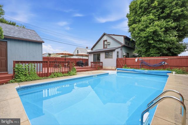 79 PARK AVE, Morrisville, PA 19067