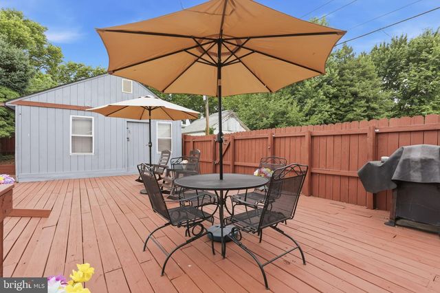 79 PARK AVE, Morrisville, PA 19067