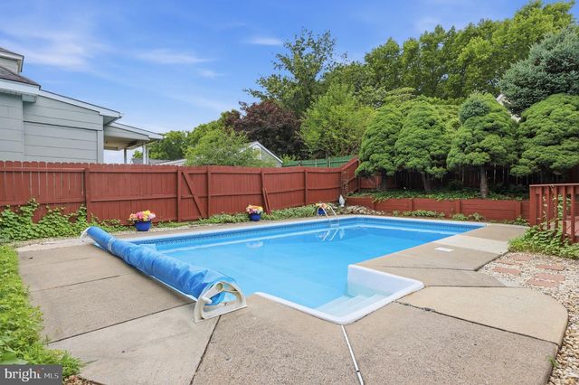 79 PARK AVE, Morrisville, PA 19067