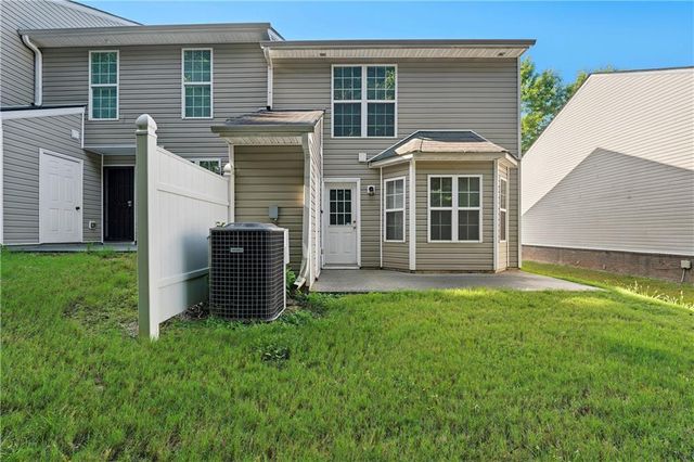 5606 Union Pointe Drive, Union City, GA 30291