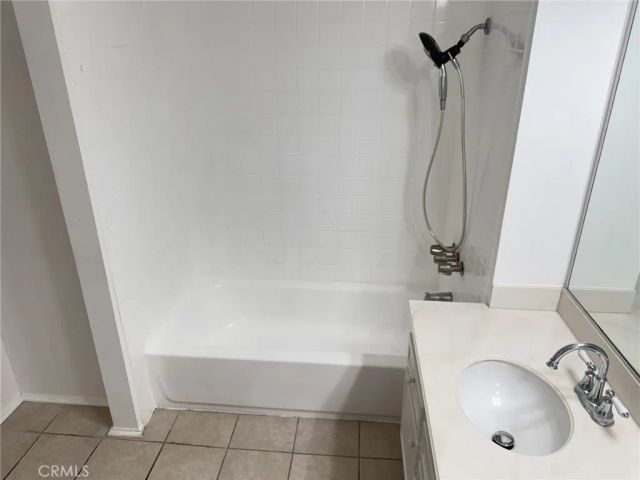 10805 Camino Ruiz 40, San Diego, CA 92126